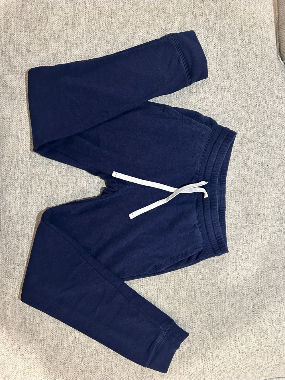 Vineyard Vines Navy Sweatpants with White Drawstring